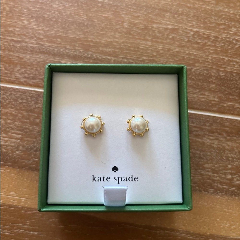 Kate Spade Earrings Gold and White Pearl Studa